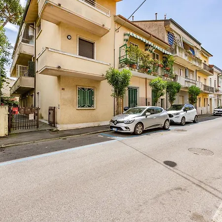 Apartament Mare Sorriso 350m From Sea - Happy Viareggio